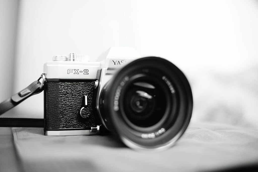 Yashica FX-2