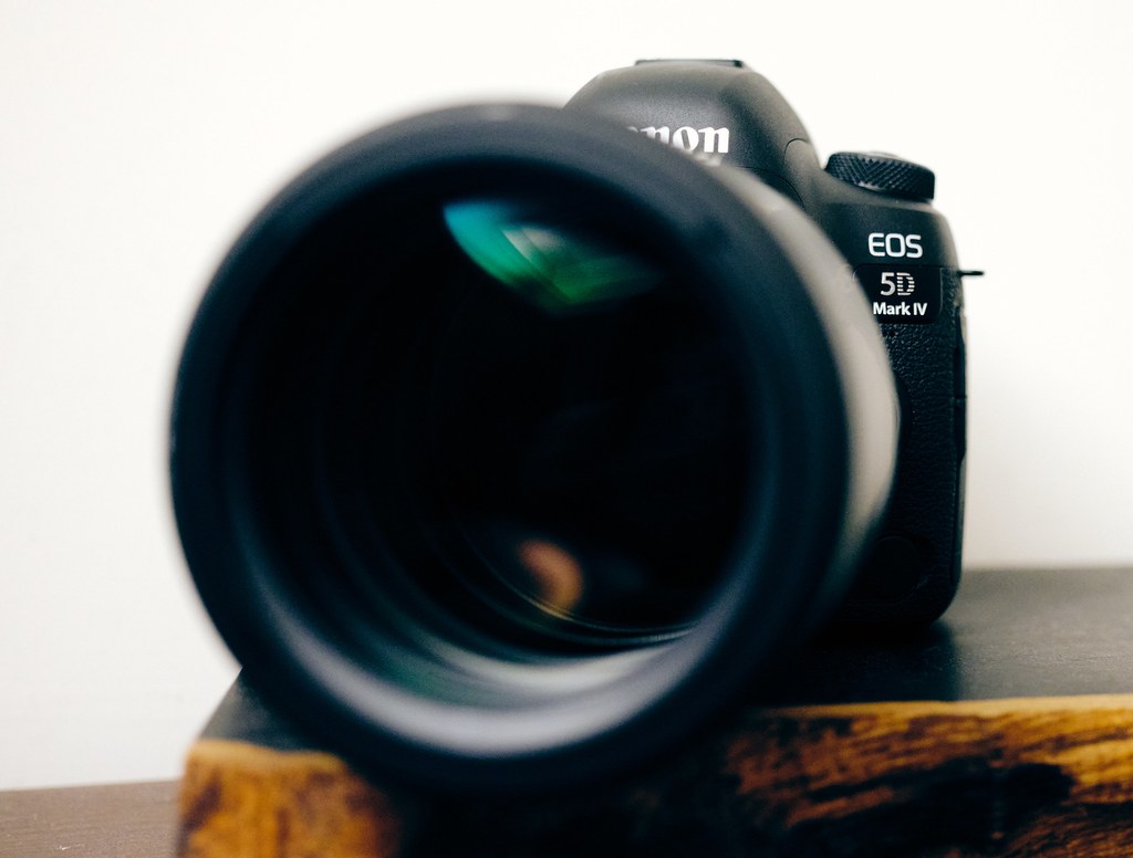 Canon 5D Mark IV