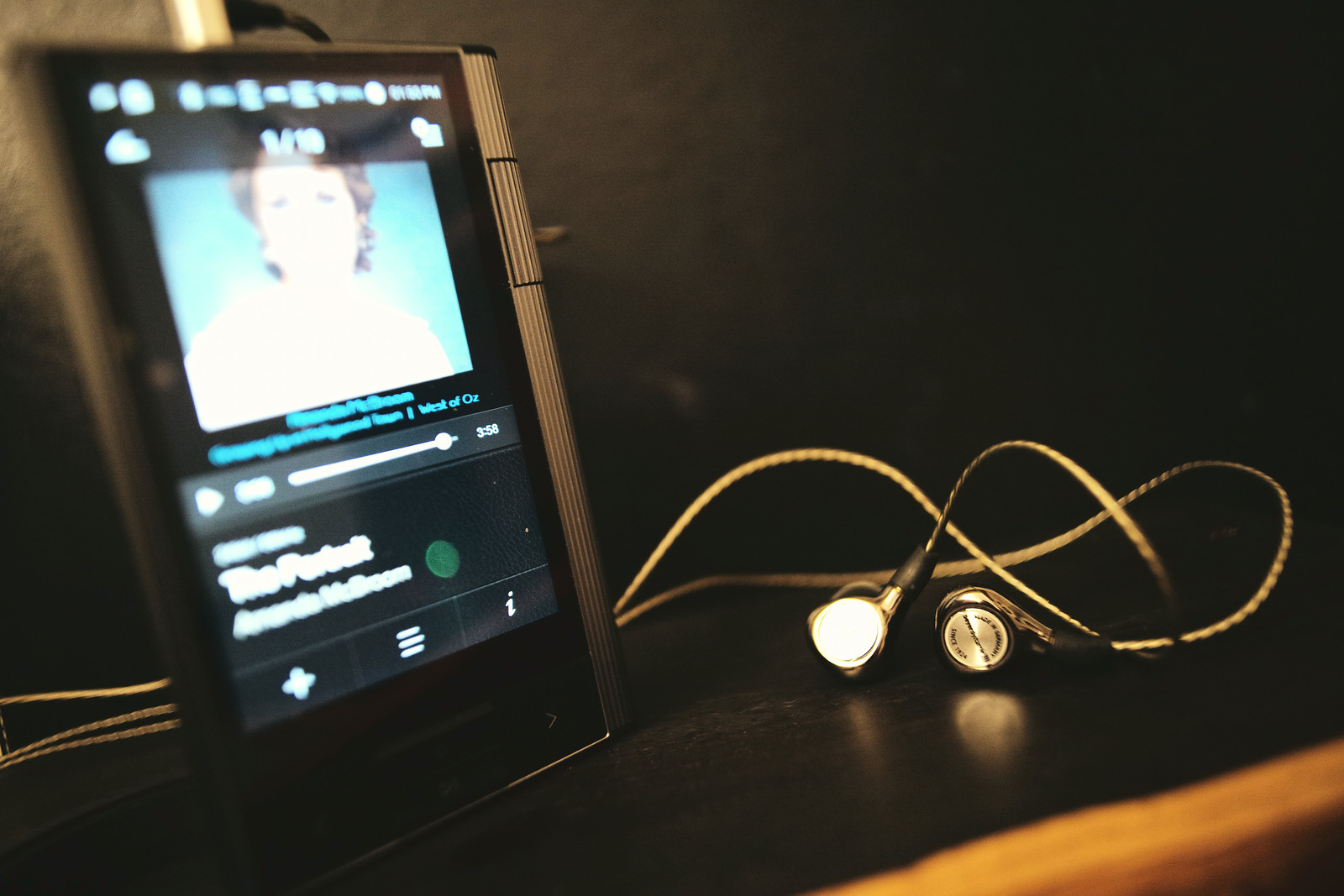 AK music player & earphones