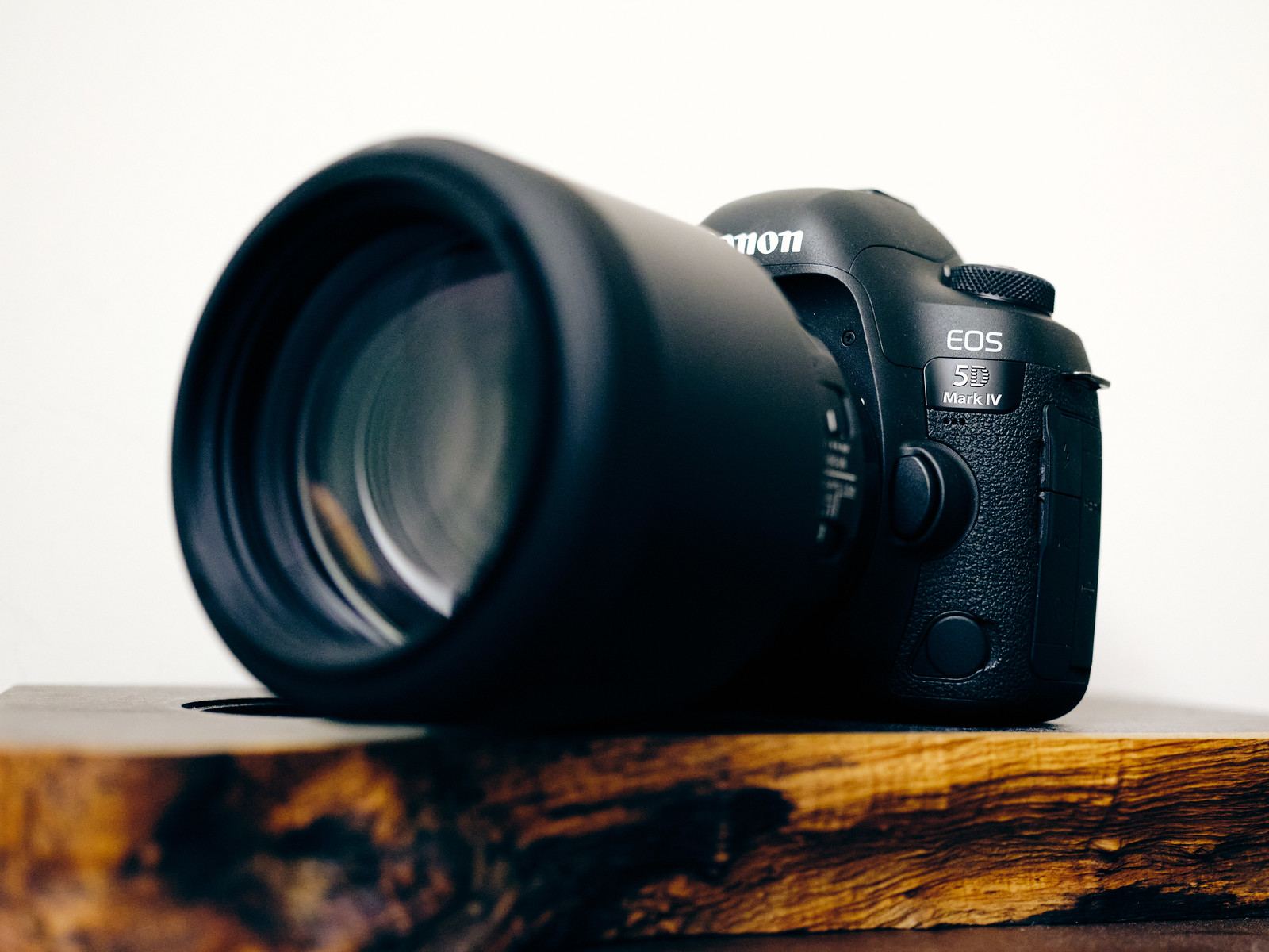 Canon 5D Mark IV